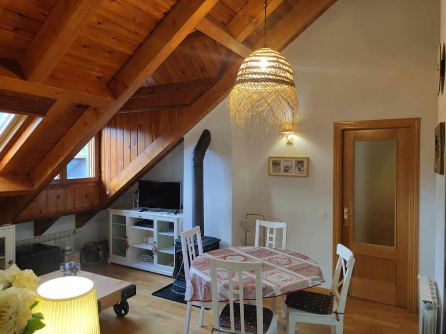 Latitud 42 - Tucasaenlospirineos إسكارييا المظهر الخارجي الصورة
